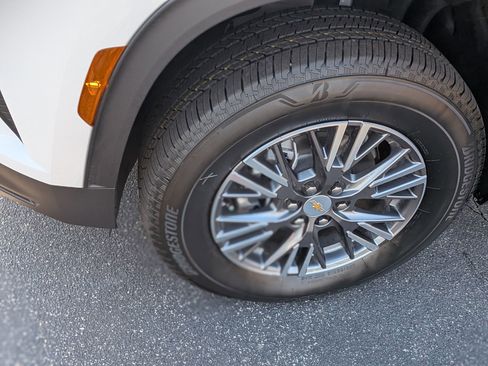 New 2026 Chevrolet Traverse LT w/ Driver Confidence Package image 11