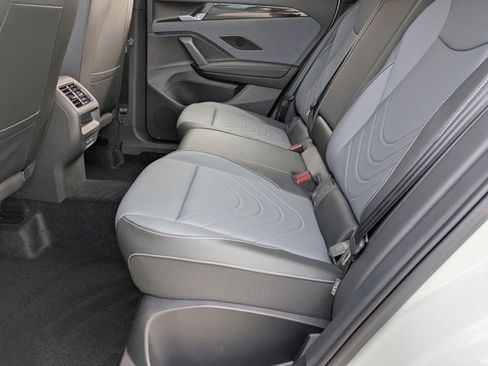 New 2026 Volkswagen Tiguan SE R-Line FWD image 15