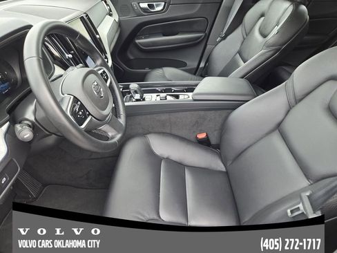 Certified 2025 Volvo XC60 B5 Plus AWD/4WD image 10