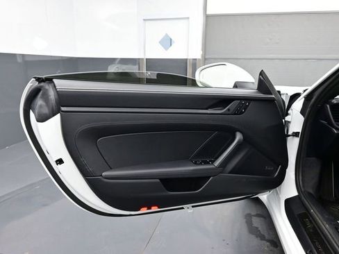 Certified 2025 Porsche 911 Carrera GTS image 8