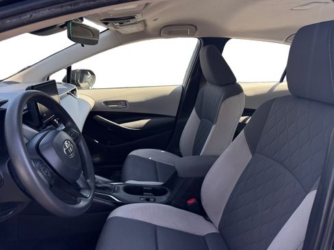 Used 2023 Toyota Corolla LE w/ LE Convenience Package FWD image 9