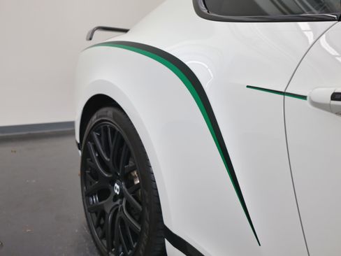 Used 2015 Bentley Continental GT3-R image 58