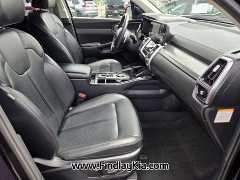 Used 2023 Kia Sorento EX AWD/4WD image 17
