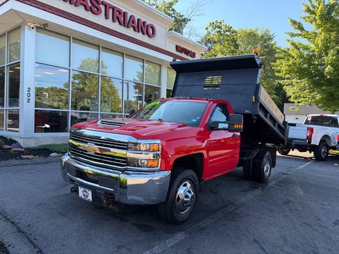 Used 2018 Chevrolet Silverado 3500 W/T w/ WT Convenience Package AWD/4WD image 2