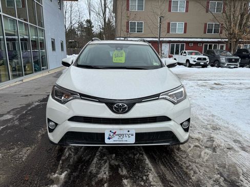 Used 2018 Toyota RAV4 Limited w/ All Weather Liner Package image 8