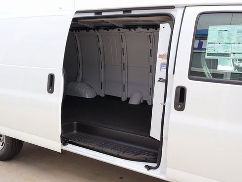 New 2025 Chevrolet Express 3500 Extended w/ Driver Convenience Package image 20