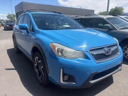 Used 2017 Subaru Crosstrek 2.0i Limited AWD/4WD image 3
