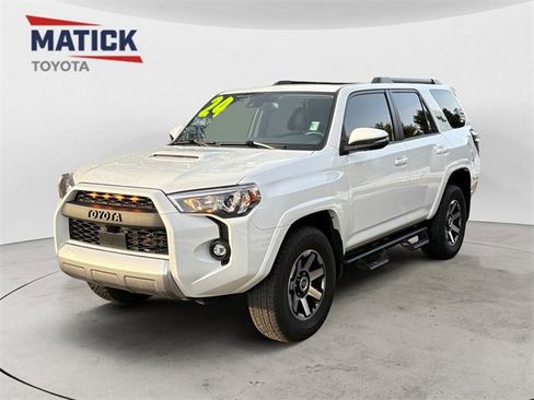 Used 2024 Toyota 4Runner TRD Off-Road Premium w/ Off Road Premium Plus Package image 3
