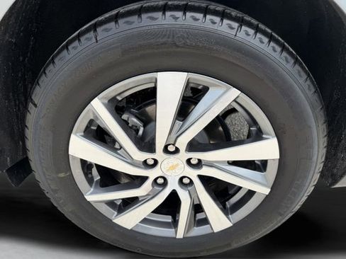 Certified 2024 Chevrolet Equinox Premier image 39