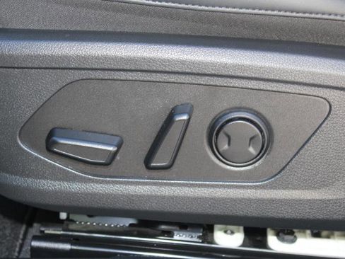 Used 2025 Kia K5 GT-Line image 11