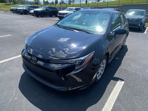 Used 2024 Toyota Corolla LE FWD image 9