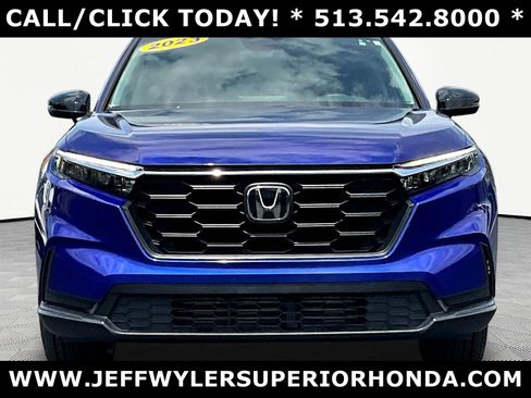 Used 2023 Honda CR-V LX image 2