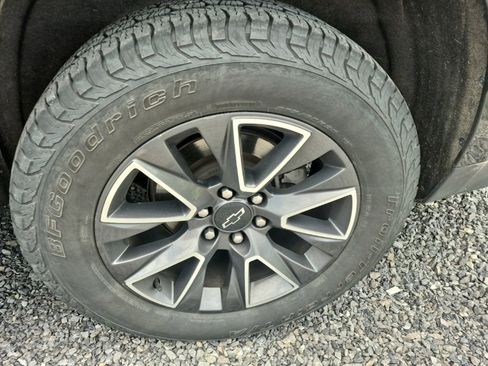 Used 2021 Chevrolet Tahoe Z71 AWD/4WD image 11