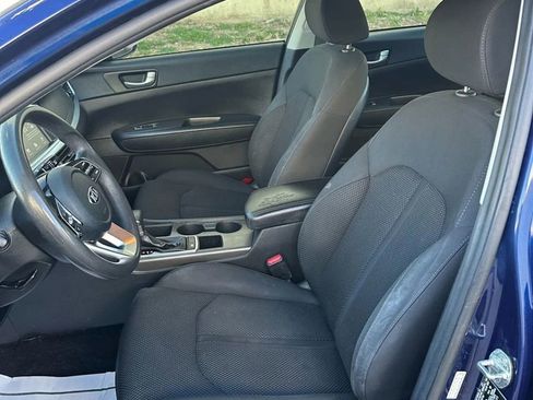 Used 2019 Kia Optima LX image 9
