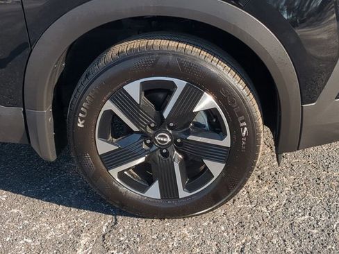 Certified 2026 Nissan Kicks SR w/ Cold Weather Package image 12