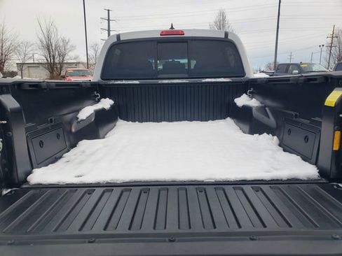 Used 2014 Toyota Tacoma PreRunner w/ SR5 Package image 29