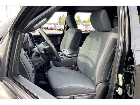 Used 2021 RAM 2500 Tradesman AWD/4WD image 25