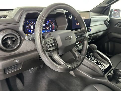 Used 2024 Chevrolet Colorado Trail Boss w/ Advanced Trailering Package AWD/4WD image 11