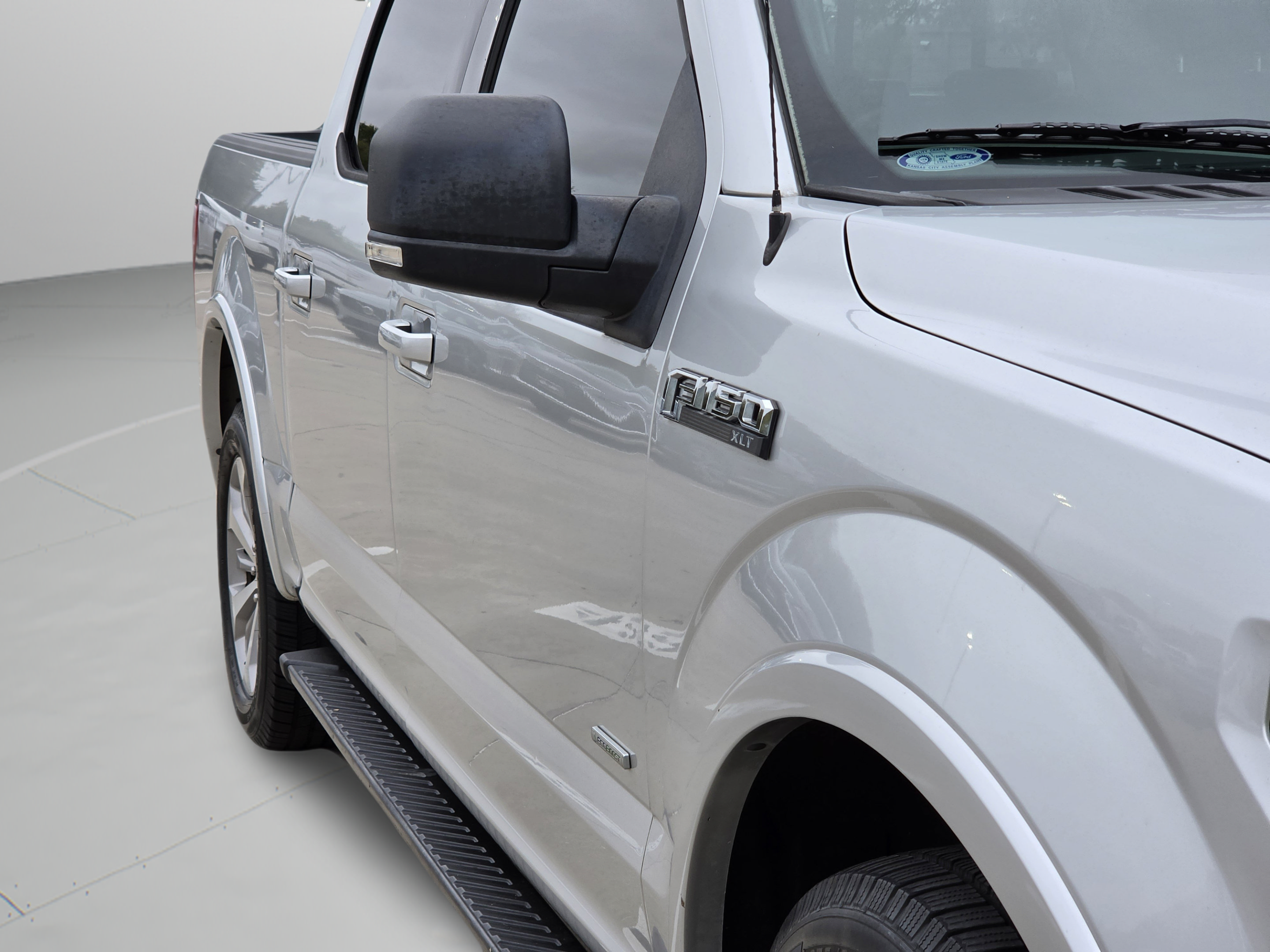 Used 2015 Ford F150 XLT w/ Equipment Group 302A Luxury RWD image 38