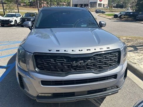 Used 2022 Kia Telluride SX w/ SX Prestige Package image 8