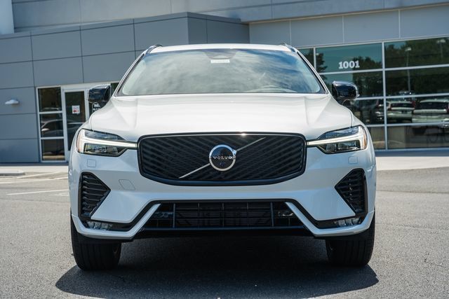 New 2026 Volvo XC60 B5 Plus AWD/4WD image 2