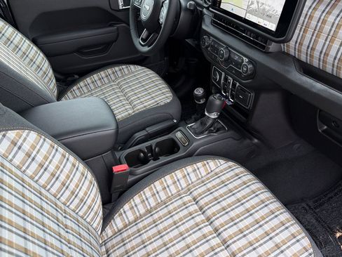 New 2026 Jeep Gladiator Sport AWD/4WD image 17