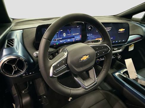 New 2026 Chevrolet Equinox EV LT FWD image 12