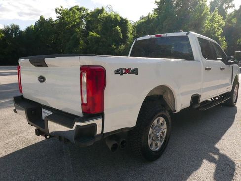 Used 2024 Ford F350 XLT AWD/4WD image 7