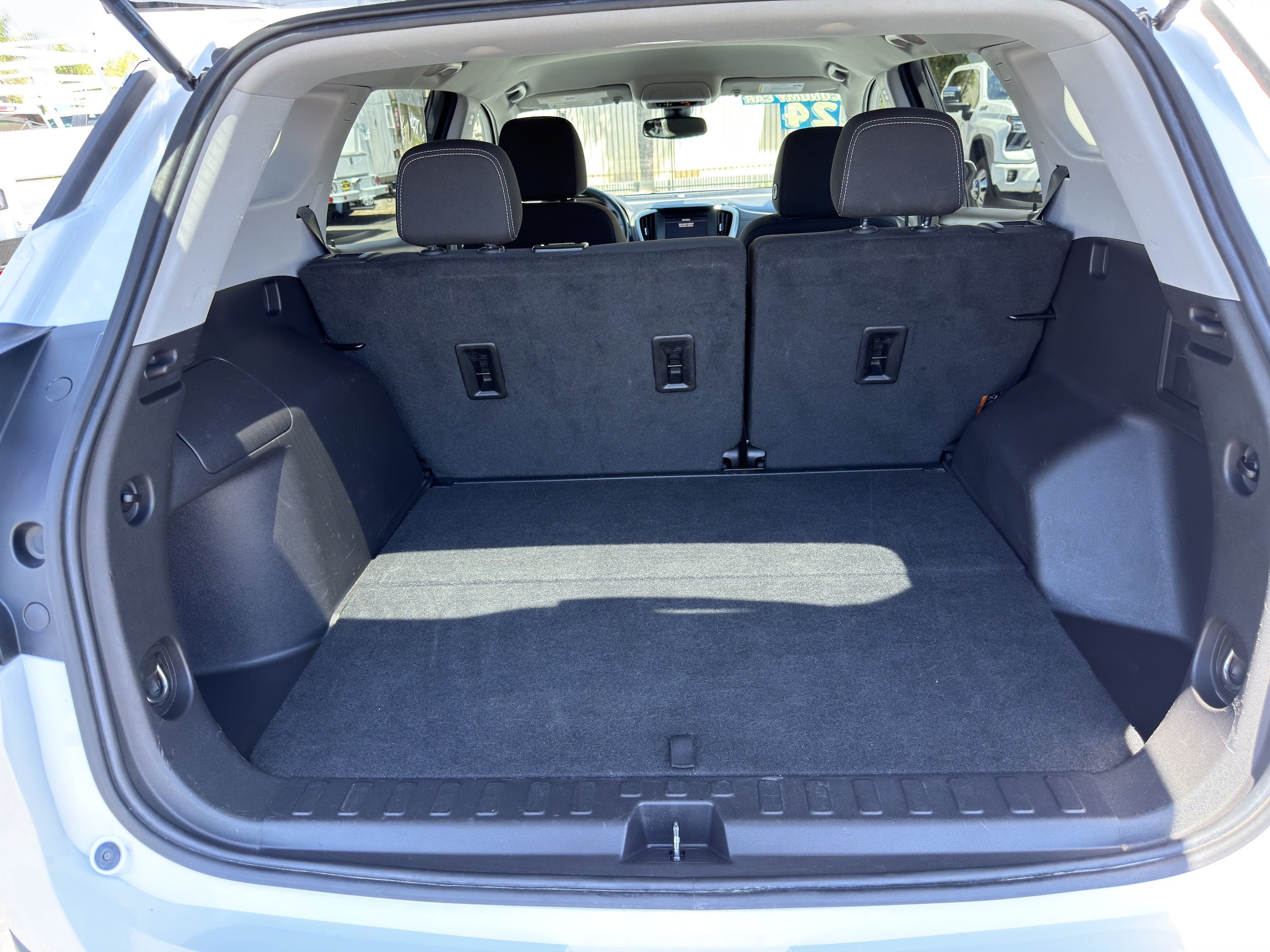 Used 2024 GMC Terrain SLE FWD image 15