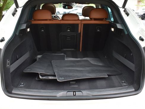 Used 2019 Maserati Levante S image 49