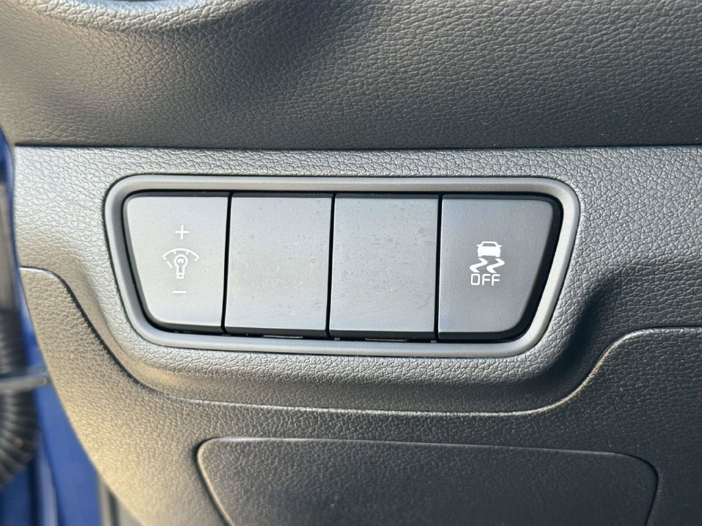 Used 2022 Kia Forte LXS FWD image 21