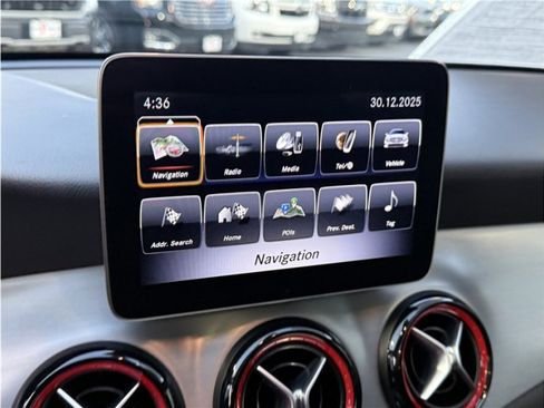 Used 2018 Mercedes-Benz CLA 250 image 43