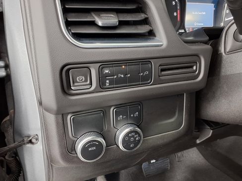 Used 2021 GMC Yukon SLT image 13