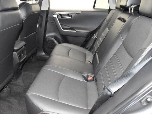 Used 2022 Toyota RAV4 Limited AWD/4WD image 37