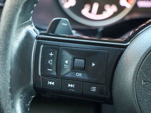 Used 2022 Nissan Pathfinder SL image 33