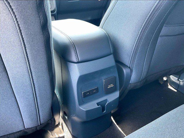 New 2026 Ford Maverick XLT w/ XLT Luxury Package FWD image 14