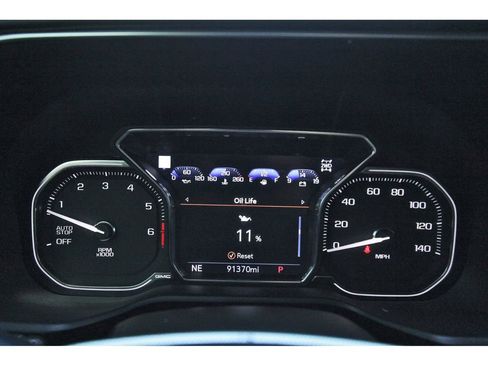 Used 2021 GMC Yukon Denali w/ Denali Premium Package image 14