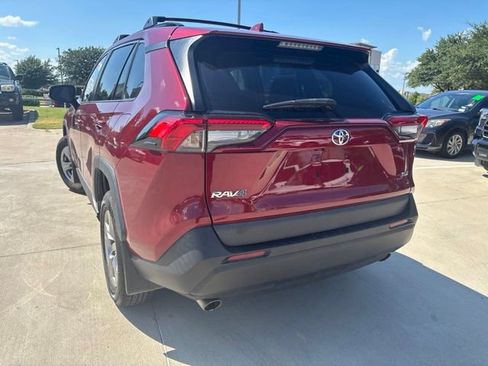 Used 2023 Toyota RAV4 XLE FWD image 4