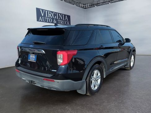 Used 2020 Ford Explorer XLT w/ Class III Trailer Tow Package image 11