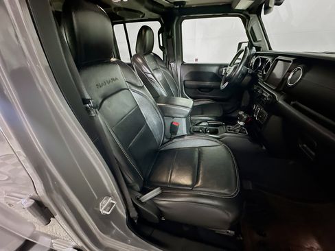 Used 2023 Jeep Wrangler Sahara w/ Cold Weather Group image 29