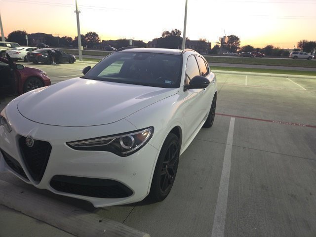 Used 2021 Alfa Romeo Stelvio Ti Sport AWD/4WD image 2