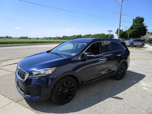 Used 2019 Kia Sorento S AWD/4WD image 1