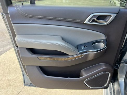 Used 2019 GMC Yukon XL Denali w/ Open Road Package image 24