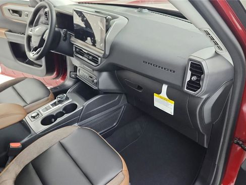 New 2025 Ford Bronco Sport Outer Banks w/ Outer Banks Tech Package+ image 32