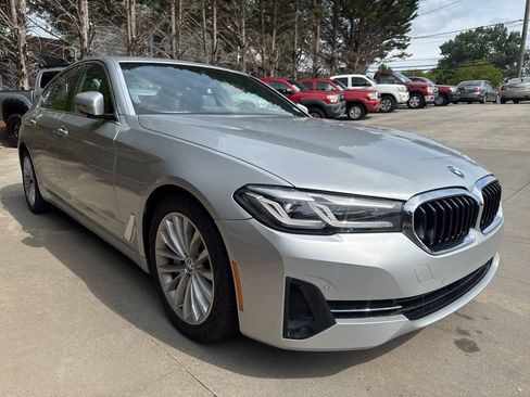 Used 2021 BMW 530i RWD image 8