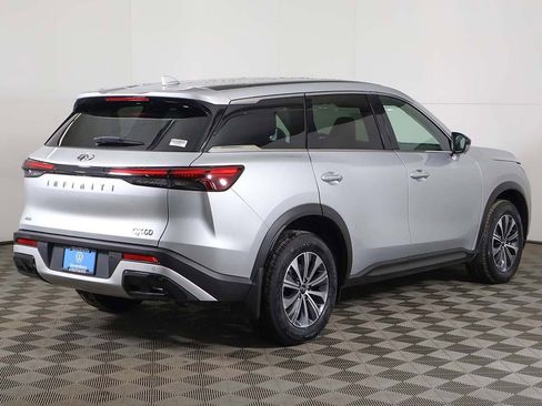 Used 2023 INFINITI QX60 Pure image 11