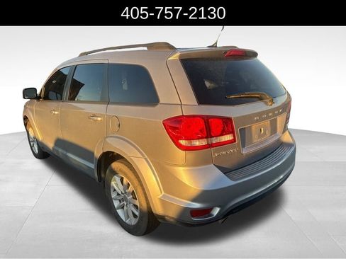 Used 2016 Dodge Journey SXT w/ Comfort/Convenience Group image 4