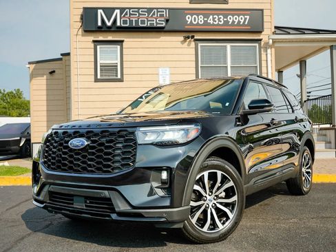 Used 2025 Ford Explorer ST-Line AWD/4WD image 1