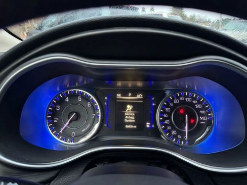 Used 2016 Chrysler 200 Limited w/ Convenience Group image 13