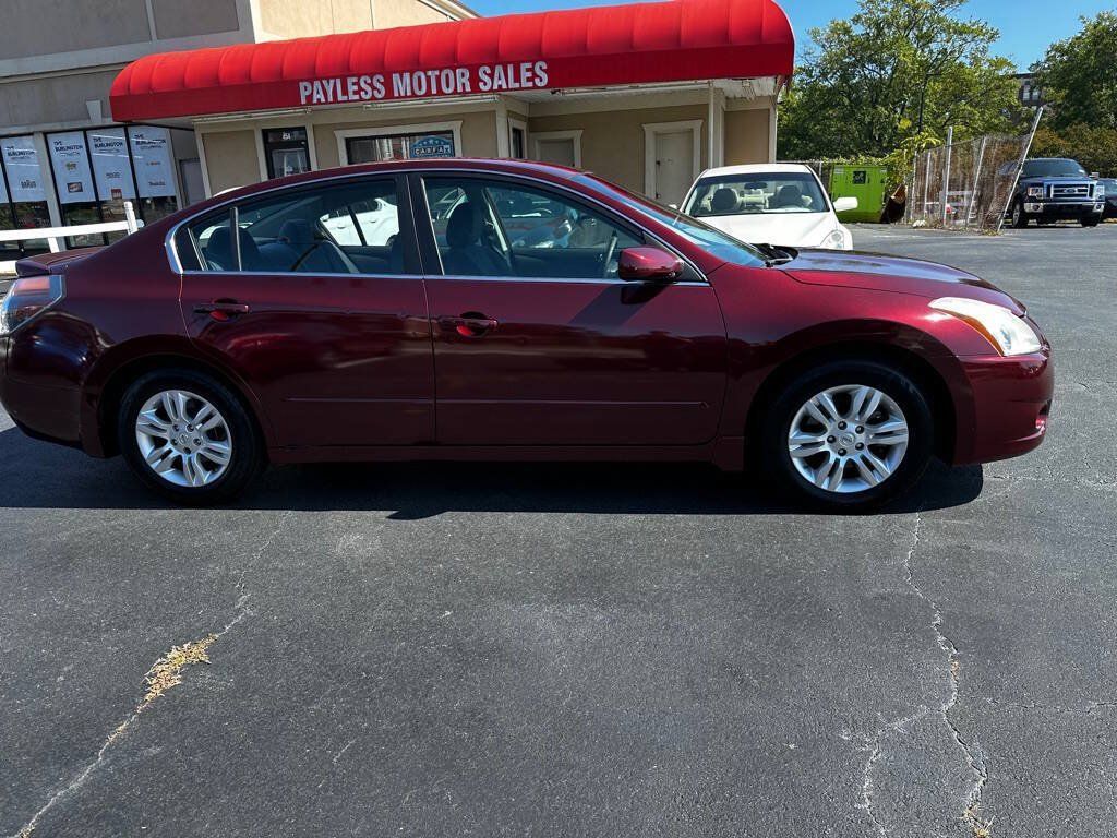 Used 2012 Nissan Altima 2.5 S w/ 20th Anniversary Pkg FWD image 8